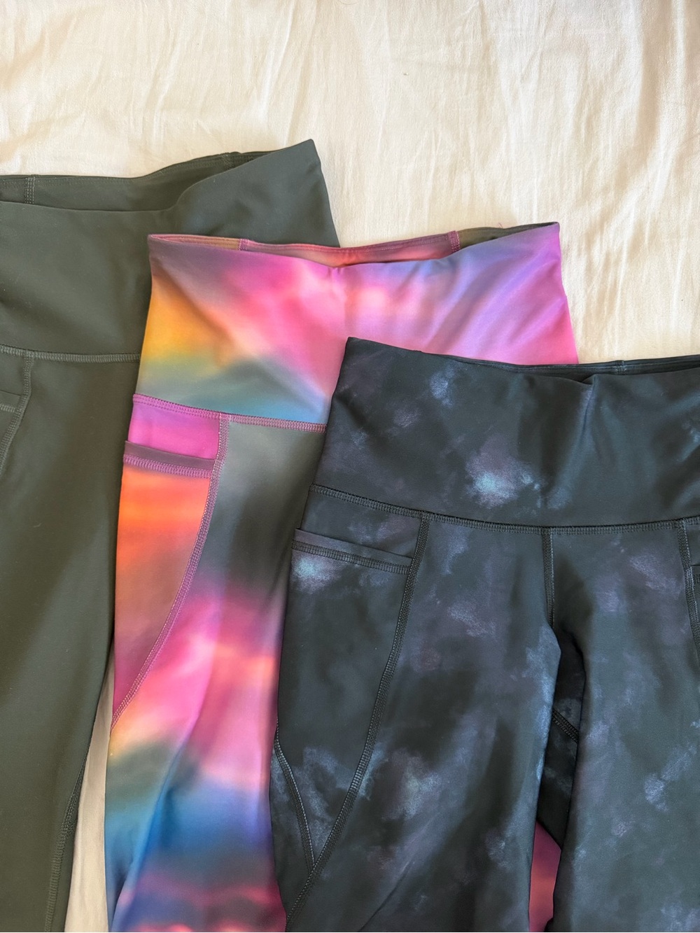 Old Navy Powersoft Bundle High-Waist Tie-Dye Leggings/Bike Shorts with pockets